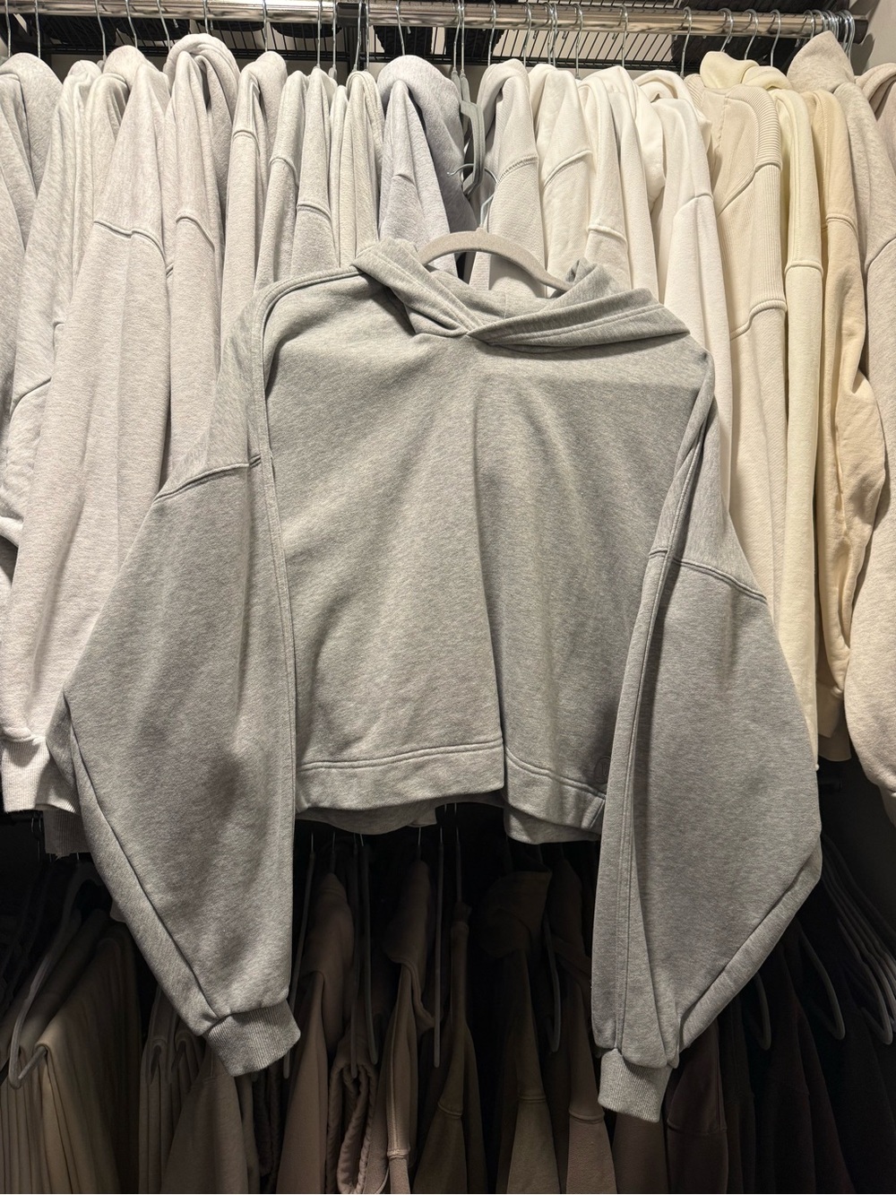 Vuori Cropped Hoodie
